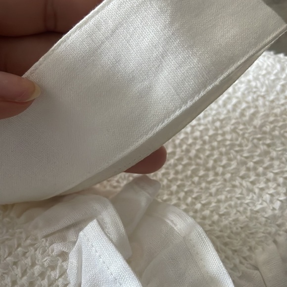 White dress - Picture 5 of 5